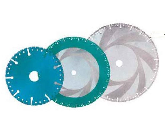 La scie soudée par vide a soudé Diamond Blade Cement Cutting Blade 105MM à 400mm